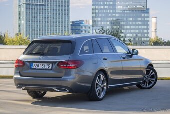 Mercedes-Benz C trieda Kombi 300 d A/T 4MATIC dohoda na cene - 5