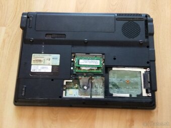 predám na opravu , diely notebook HP G6000 - 5