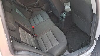 Škoda OCTAVIA Combi 2.0 TDI DSG MODEL 2013 - 5
