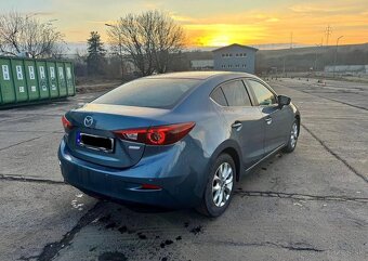 Mazda 3 - 5