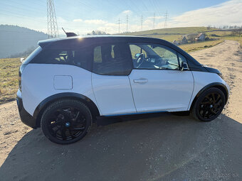 BMW i3s 120Ah 09/2022 odpočet DPH - 5