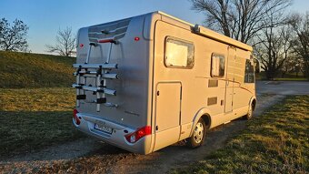 Integrovaný autokaravan HYMER Exsis I562 Silverline - 5