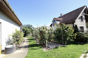 Klasický rodinný dom v mestskej časti Mojšová Lúčka - 5