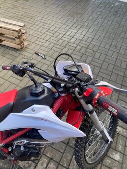 Mikilon Defender 250 - 5