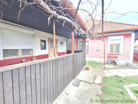 Pôvodný ihneď obývateľný dom v podunajskej dedinke Kr - 5