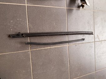 Predám ND na ľavé zadné dvere – Honda Jazz 2002 - 2008 - 5