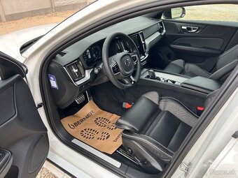 Volvo V60 B4 R-Design - 5