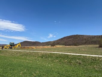 Stavebný pozemok vhodný na investíciu - 1436m2 - 5