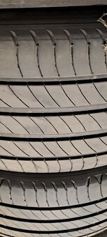 Predám 4ks jazdené letné 235/50r19-103V Michelin - 5