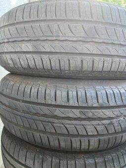 Letné Pirelli 195/65r15 - 5
