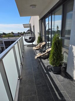 Dvojizbový slnečný byt s terasou a parkovacím miestom - 5