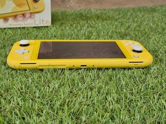 Nintendo Switch Lite žlté + hra KohLanta - 5