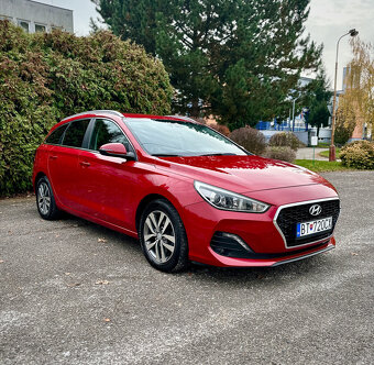 Hyundai i30 CW Kombi 1.4 T-GDi Slovensko - 5