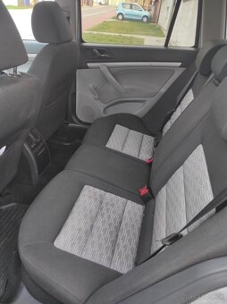 ŠKODA OCTAVIA 2,KOMBI,2,0tdi,4x4.2013 - 5