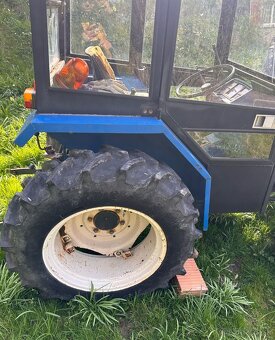 Traktor iseki 4x4 4270 - 5
