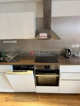Exkluzívne Na predaj 2 izb. apartmán s krbom v AD Panoráma - 5