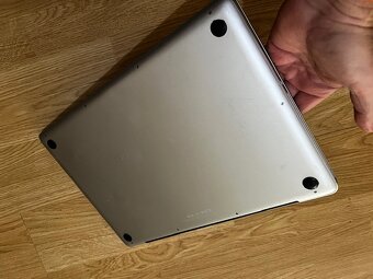 Apple Macbook Pro i5 - 17" /SUPER CENA/ - 5