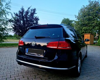 Volkswagen Passat Variant 2.0 TDI DSG Comfortline R.V.2012. - 5