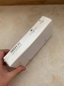 Xiaomi Redmi A5 3 GB/64 GB Sandy Gold - 5