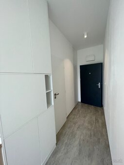 PREDAJ GARZÓNKY - 5