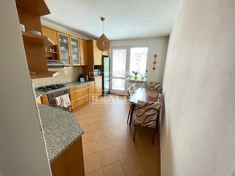 3 IZBOVÝ BYT, HÁJIK 62m2 - 5