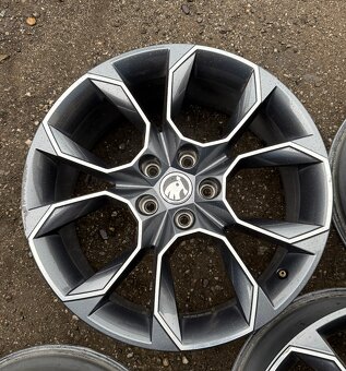Originalna sada Škoda Extreme R19 - 5