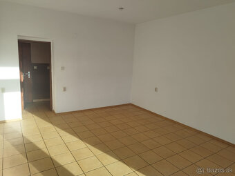 Kancelária na Prenájom v Novákoch. - 5