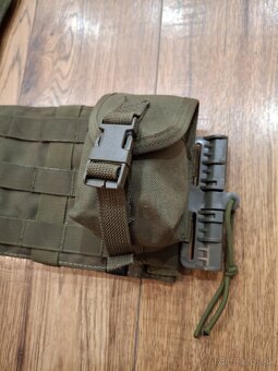 Vesta / Nosič plátov 8Fields zelená, plne vybavená - 5