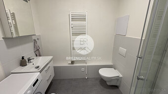 BYT NA PRENÁJOM 1KK s balkónom v novostavbe -Brezno - štvrť  - 5