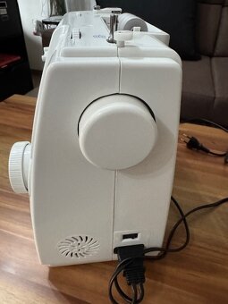 Šijací stroj Singer 1507 - 5