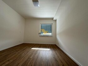 Predám moderný 3 izbový byt v novostavbe v Nových Zámkoch - 5
