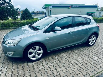 Opel Astra J 1.7 CDTI - 5