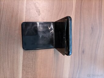 Samsung Galaxy Z Flip 3 - 5