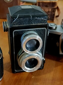 Hist. fotoaparáty do sbírky - 5