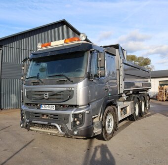 Volvo FMX 500 Strieborný - 5