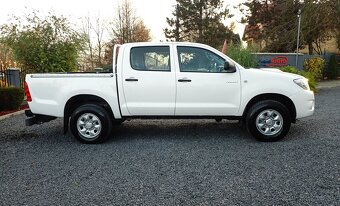 TOYOTA HILUX 2.5 D-4D 4x4 - 2011- 152tis km NAVIJAK-ŤAŽNE- - 5