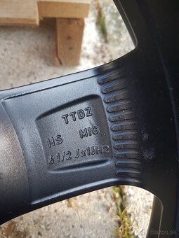 Renault Captur I. 16" Dezent čierne + Nokian zimné - 5