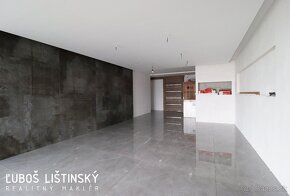 REZERVOVANÝ - Rodinný dom s úžit. ploch. 300m2, obec Nemešan - 5