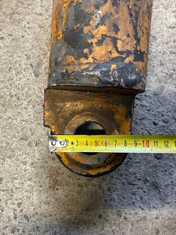 Hydraulicky piest - 5