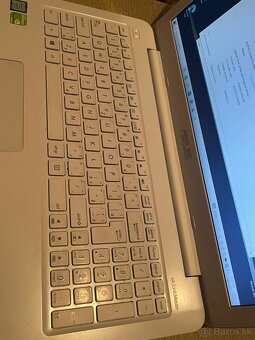 Asus F556UQ - 5