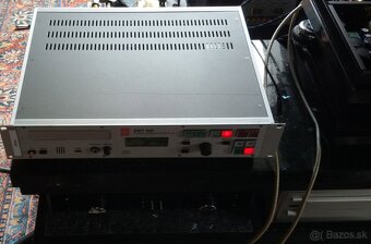 Profesionálny CD prehrávač EMT 986 - 5