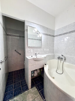 Ponúkame Vám na prenájom čiastočne zariadený, 2 izbový byt v - 5