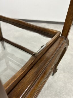 stolík na kolieskach v rokokovom štýl - 5