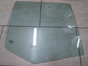 Sklá dverové - VW Golf4 (5-dverový) - 5