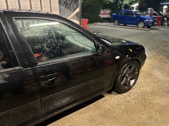 Volkswagen Golf4 - 5