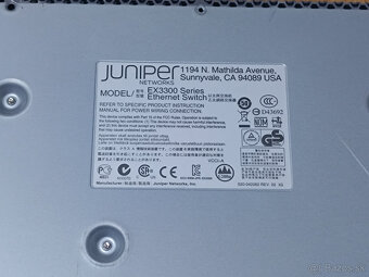 Juniper EX3300-24T - 5