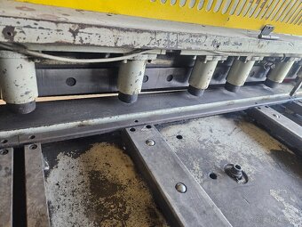 Hydraulické tabulové nůžky CNTA 3150/6,3 - 5