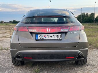 Honda Civic 1.8 VTEC, r. 2008, automat - 5