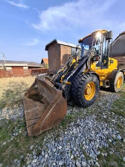JCB 411 - 5