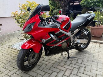Honda CBR 600, F4 - 5